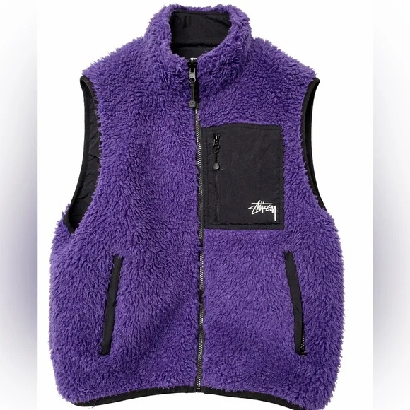 STUSSY reversible Sherpa vest, unisex. Size S - www.disolcolor.com